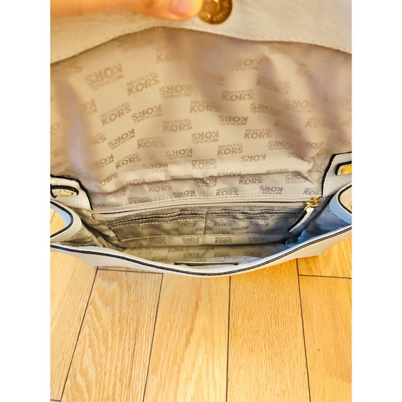 Michael Kors White Handbag Genuine Leather! - Picture 2 of 3